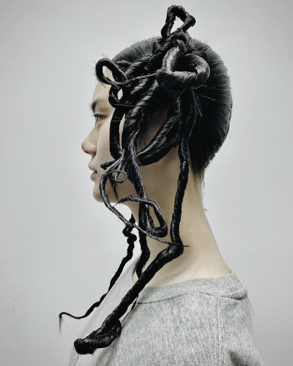 Трендовые собранные прически для невест 2024