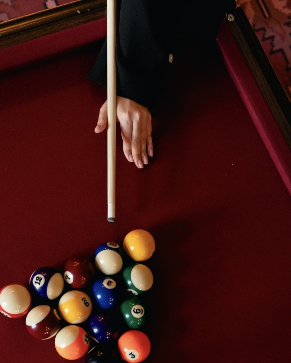 Атмосфера русского бомонда XX века на дне