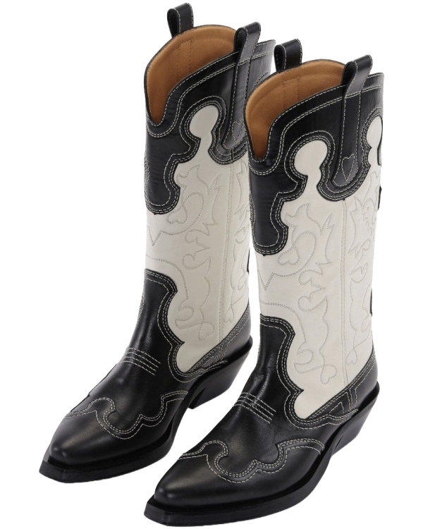 Казаки — главная обувь американских невест. Где