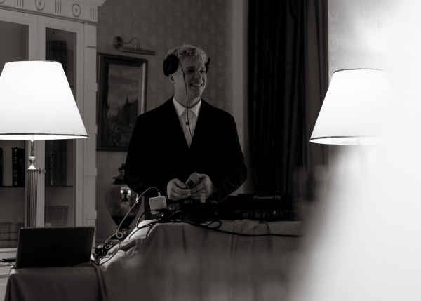 Диджеи Никита Меньшов