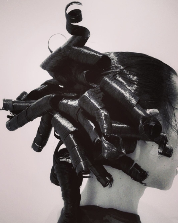 Трендовые собранные прически для невест 2024