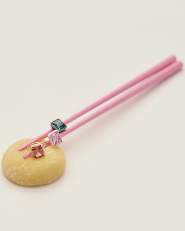 От чепчиков и Таро до «цацок» и