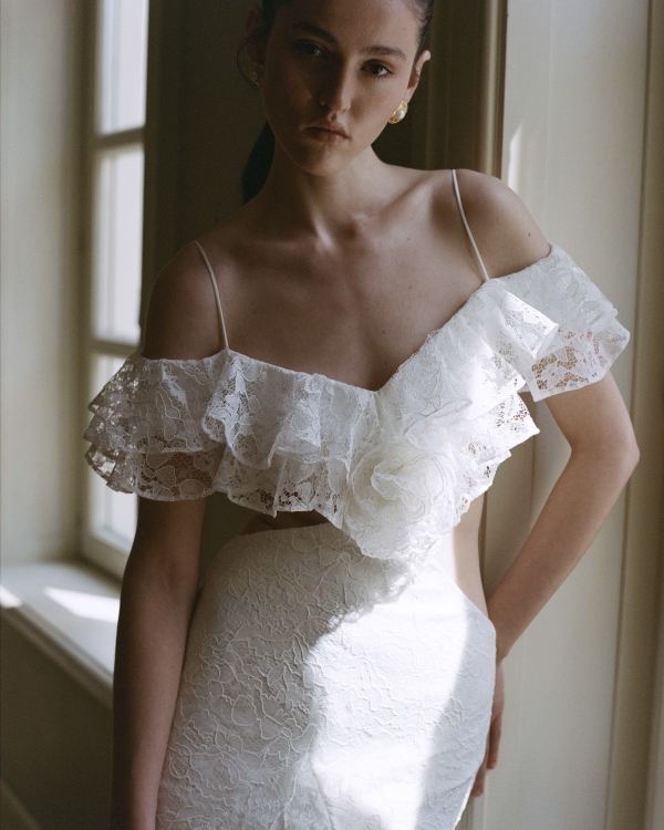 Ностальгия и вдохновение винтажом: 10 идеальных образов