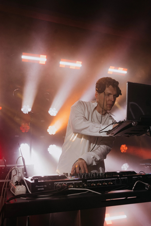 Диджеи Никита Меньшов