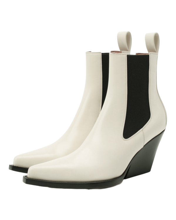 Казаки — главная обувь американских невест. Где