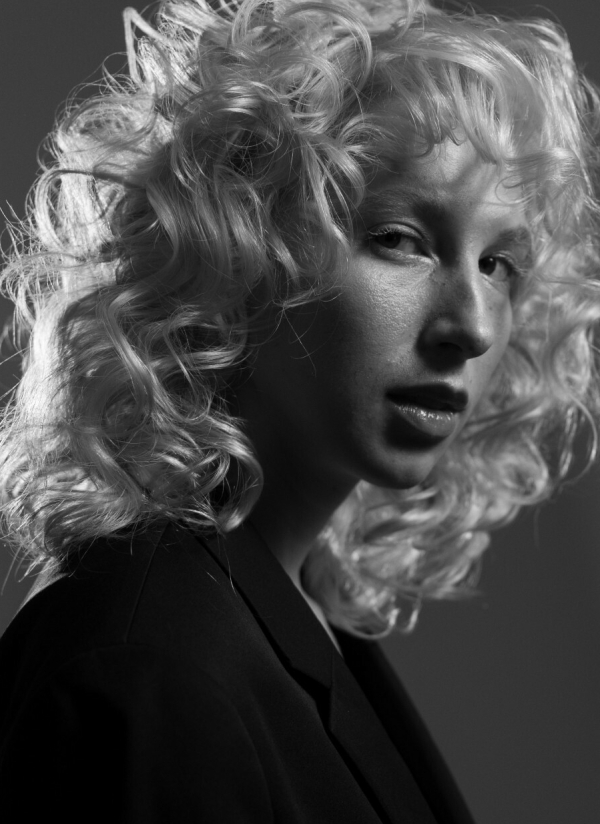 Стилисты Варя Корчагина