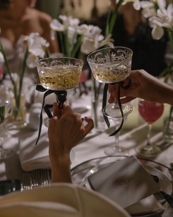 Бал — новый старый формат для свадьбы. Как