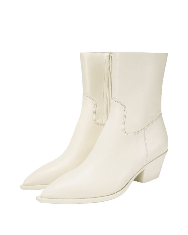 Казаки — главная обувь американских невест. Где