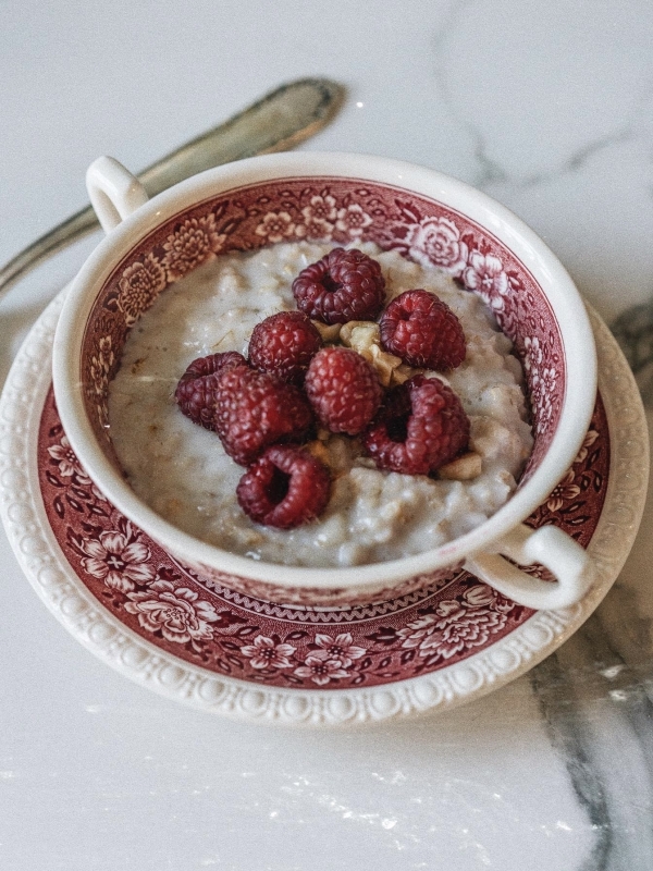 Красивая посуда — всегда хорошая идея для подарка