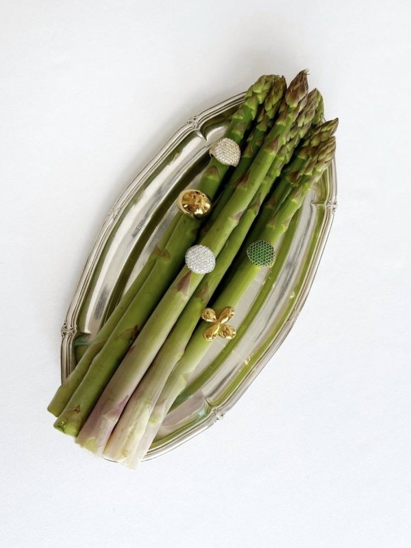 Красивая посуда — всегда хорошая идея для подарка