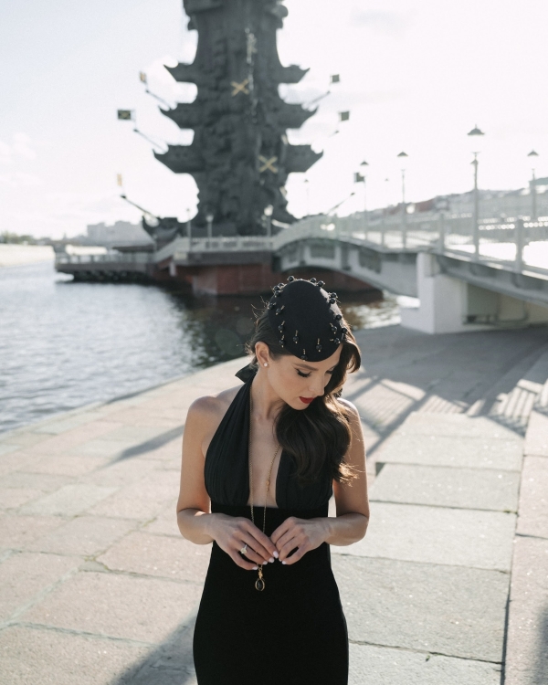 Атмосфера русского бомонда XX века на дне