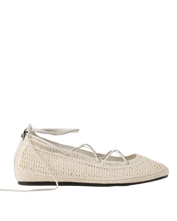 Балетки — возрожденная классика. Показываем актуальные варианты