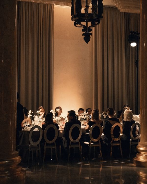 Бал — новый старый формат для свадьбы. Как