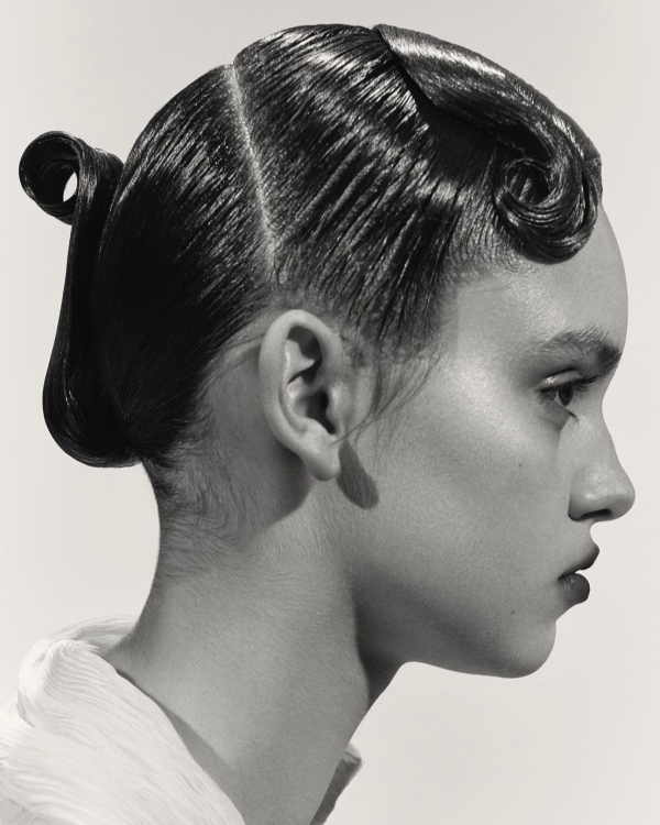 Трендовые собранные прически для невест 2024