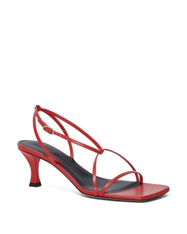 Не носите платья с беговыми кроссовками: 20