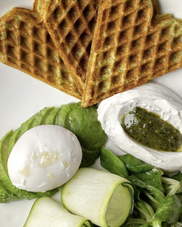 Электроника в «Кристалле», романтик под открытым небом