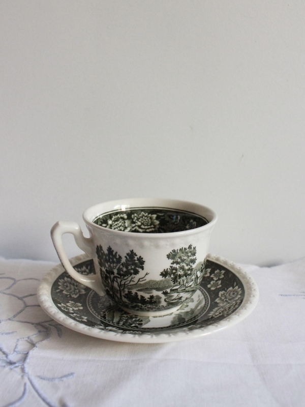 Красивая посуда — всегда хорошая идея для подарка