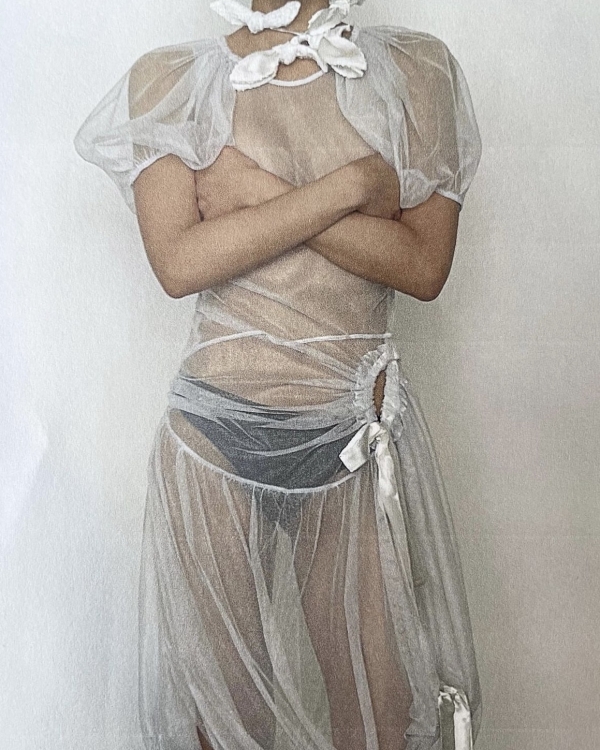 Как обойтись без белья в свадебном образе?