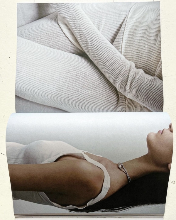 Как избавиться от пятен на белом?