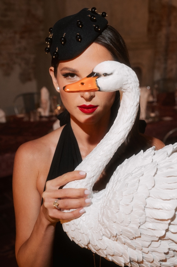 Атмосфера русского бомонда XX века на дне