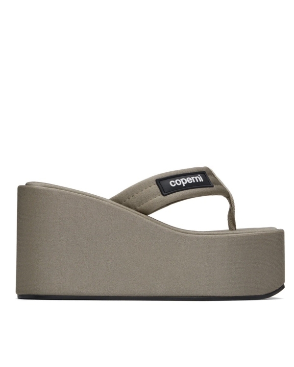 Не носите платья с беговыми кроссовками: 20