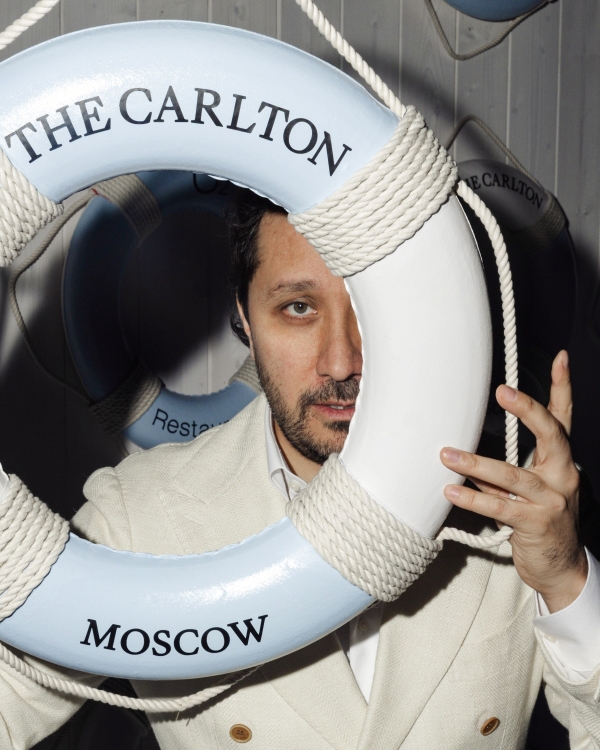 Все наверх! Ресторан O2 в The Carlton