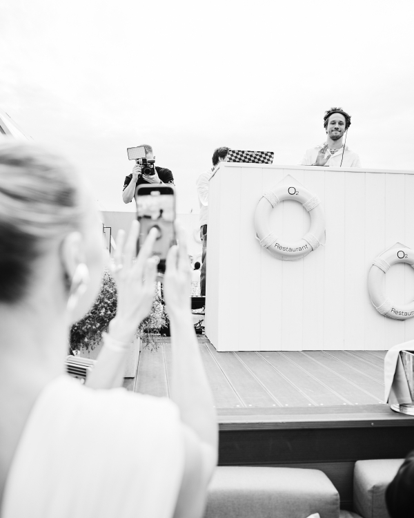 Все наверх! Ресторан O2 в The Carlton