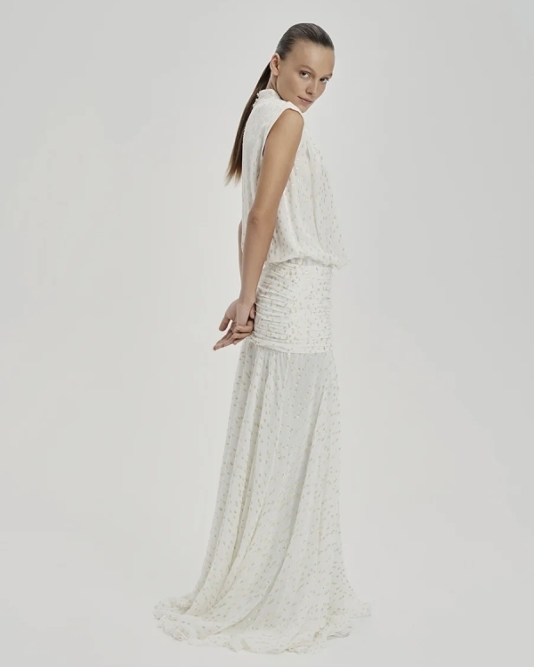 Унесенные ветром: показываем свадебные платья со шлейфом