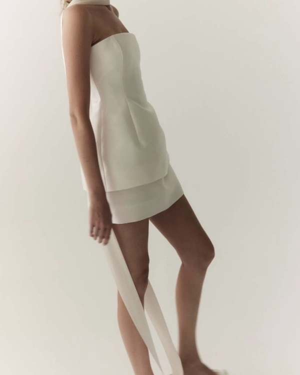 Платьев много не бывает, или Зачем нужен