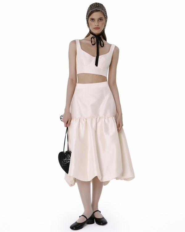 Ностальгировать по 90-м модно. Где купить свадебное