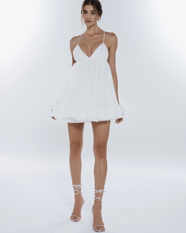 (Не)запасной вариант: платье мини — отличное решение