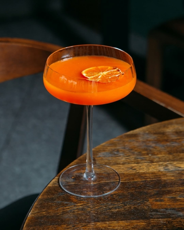 Виниловый маркет в Found, открытие летнего двора