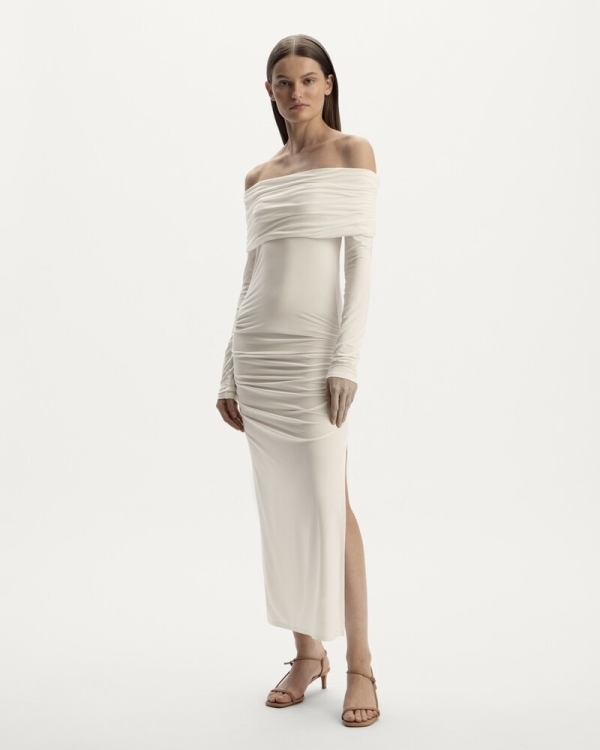 Свадебные платья на дорожке 78-го Каннского кинофестиваля: