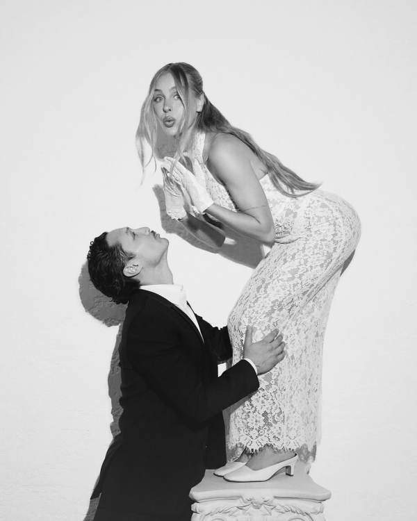 Что подарить жениху в день свадьбы?