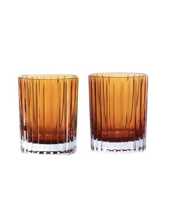 Что подарить жениху в день свадьбы?