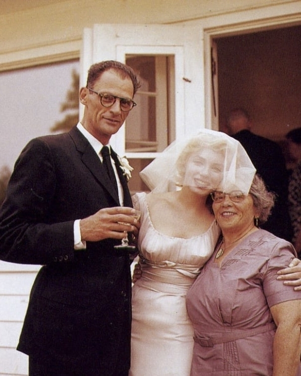 Какими были три свадьбы Мэрилин Монро