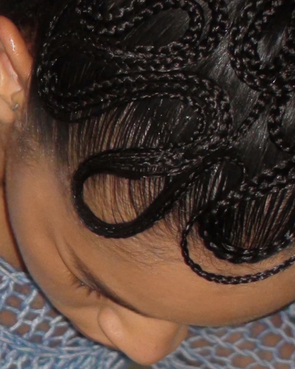 Fancy-прически 2025, которые подойдут выпускницам и гостям