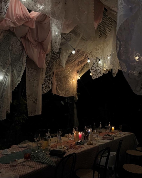 Пэчворк-арка из винтажного кружева — идея декора