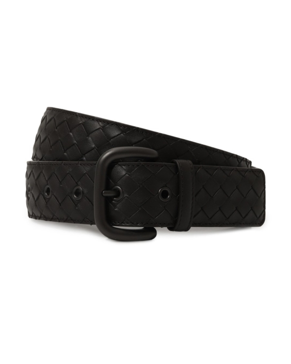 Что подарить жениху в день свадьбы?