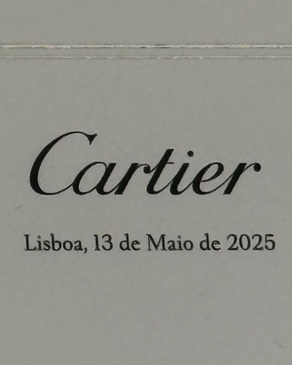 Рассматриваем детали красного декора на ивенте Cartier