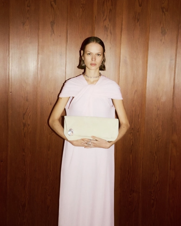 Что положить в Emergency Kit невесты?