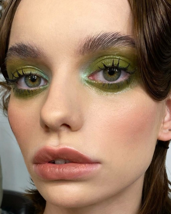 Свадебный макияж для зеленых глаз. Какой выбрать?