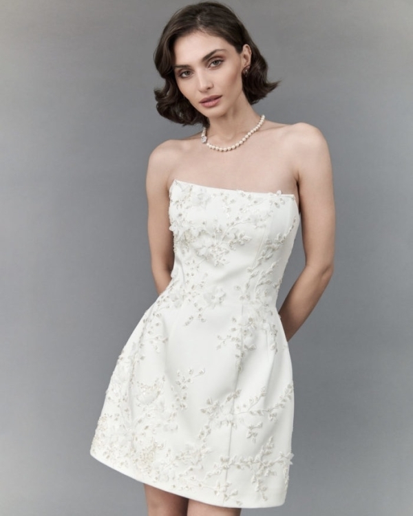 (Не)запасной вариант: платье мини — отличное решение