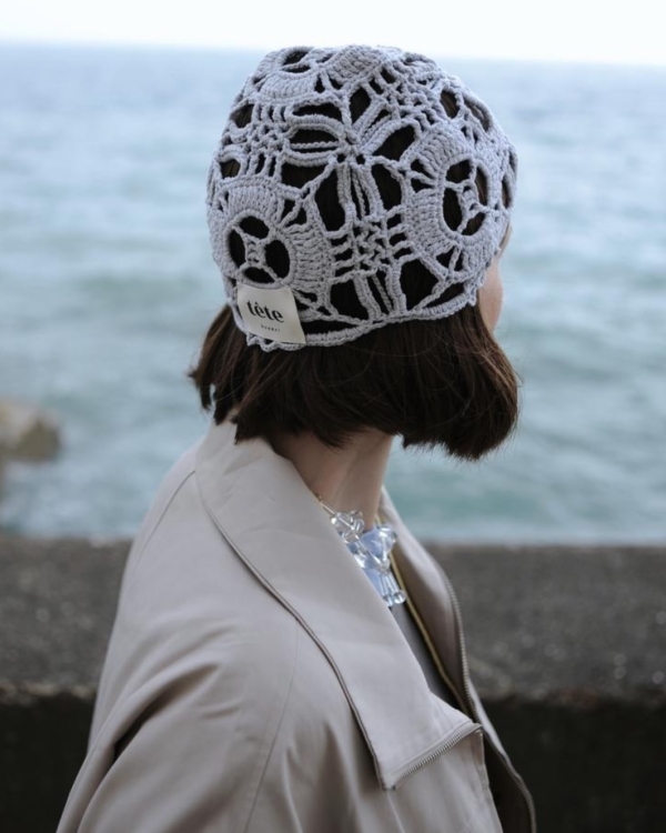 Фата, вуалетки и шляпки для невест: где