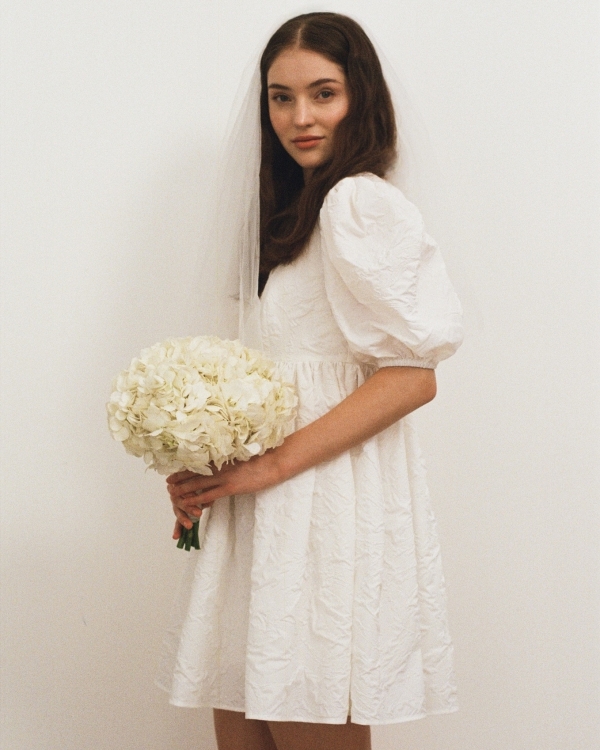 (Не)запасной вариант: платье мини — отличное решение