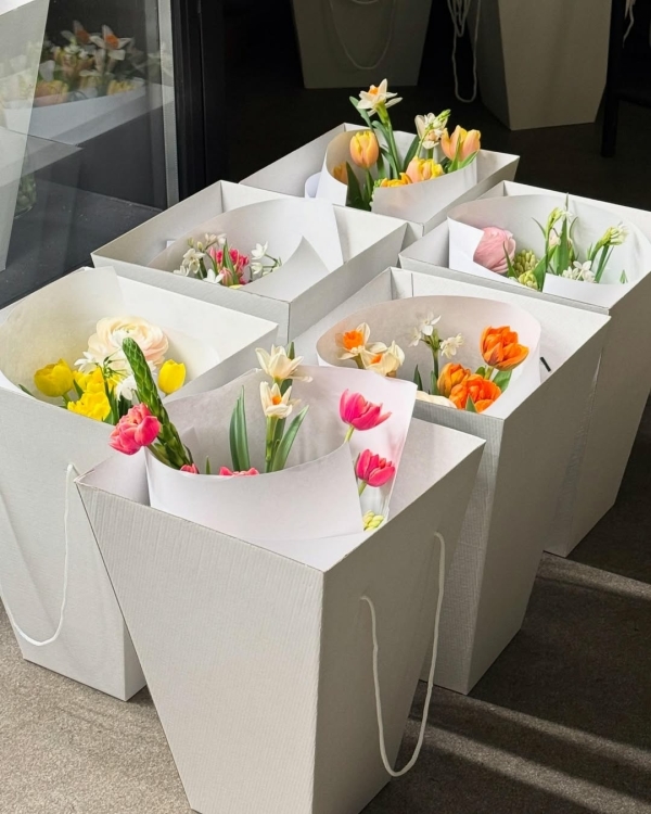 Где покупать цветы в Санкт-Петербурге?