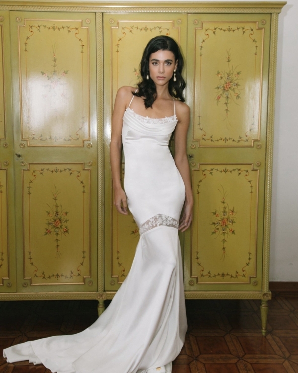 Унесенные ветром: показываем свадебные платья со шлейфом