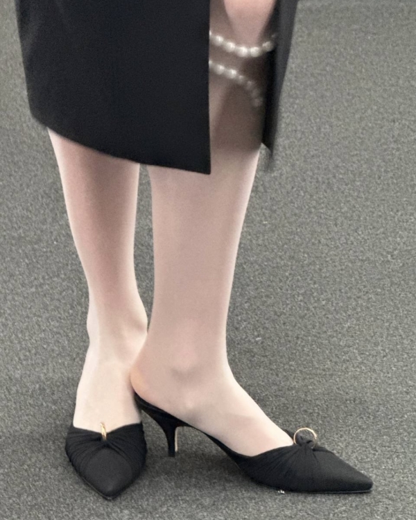 Парад женихов и невест на показе Walk