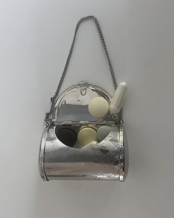 Что положить в Emergency Kit невесты?