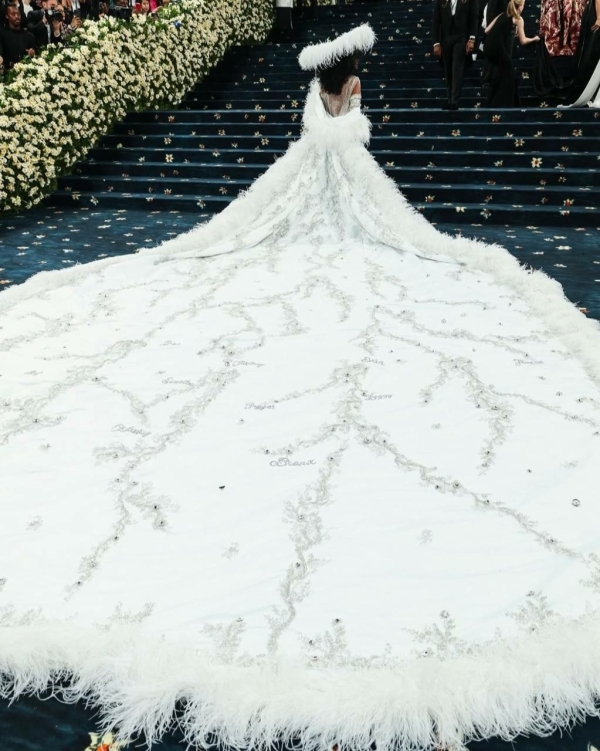 Главные свадебные образы Met Gala 2025, которые